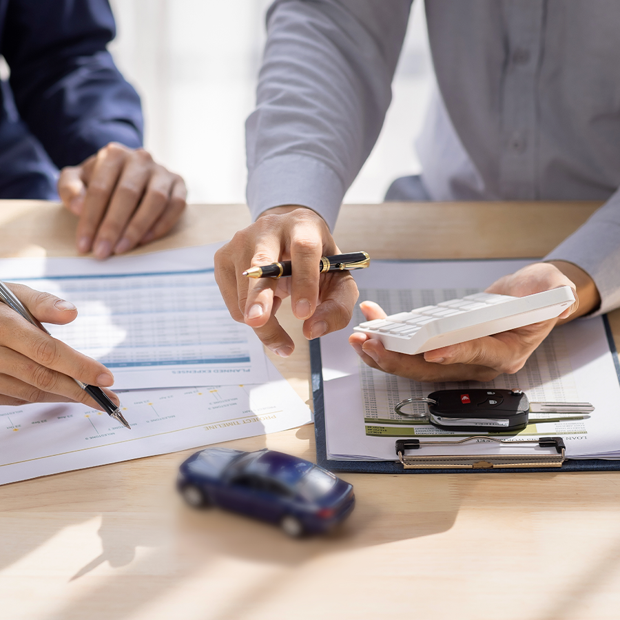 People calculating trade offer amount